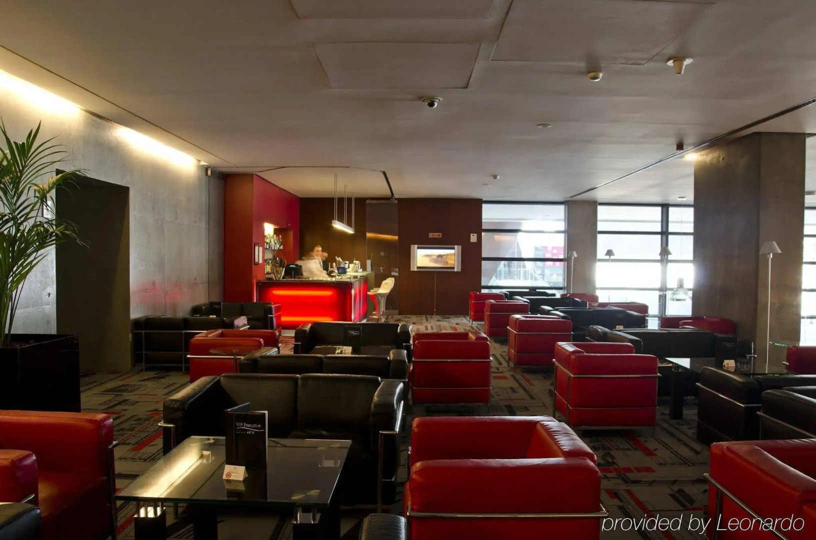 Photo - VIP Executive Arts Hotel