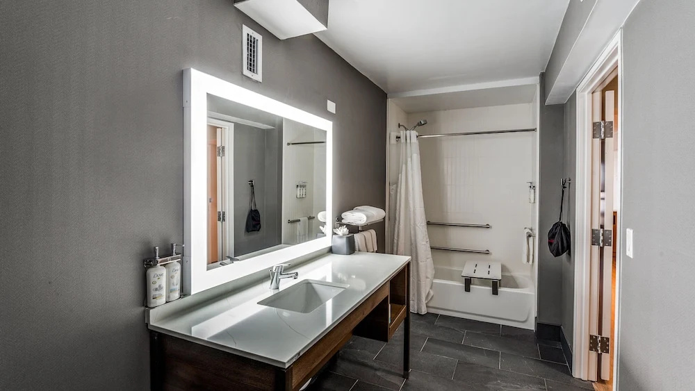 Photo - Staybridge Suites Dallas Market Ctr Love Field by IHG