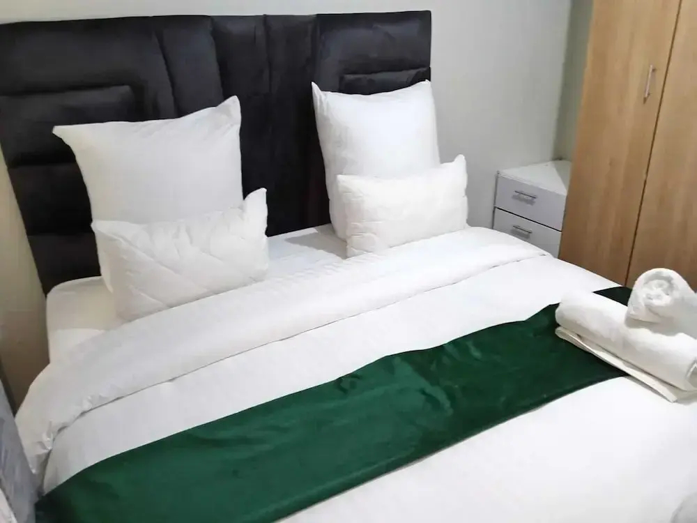 Foto - Gold Crown One Bedroom Self-Catering Apartment With NetFlix & YouTube