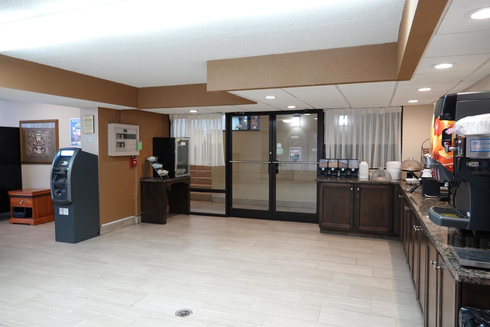 Photo - SureStay Plus Hotel by Best Western Gatlinburg