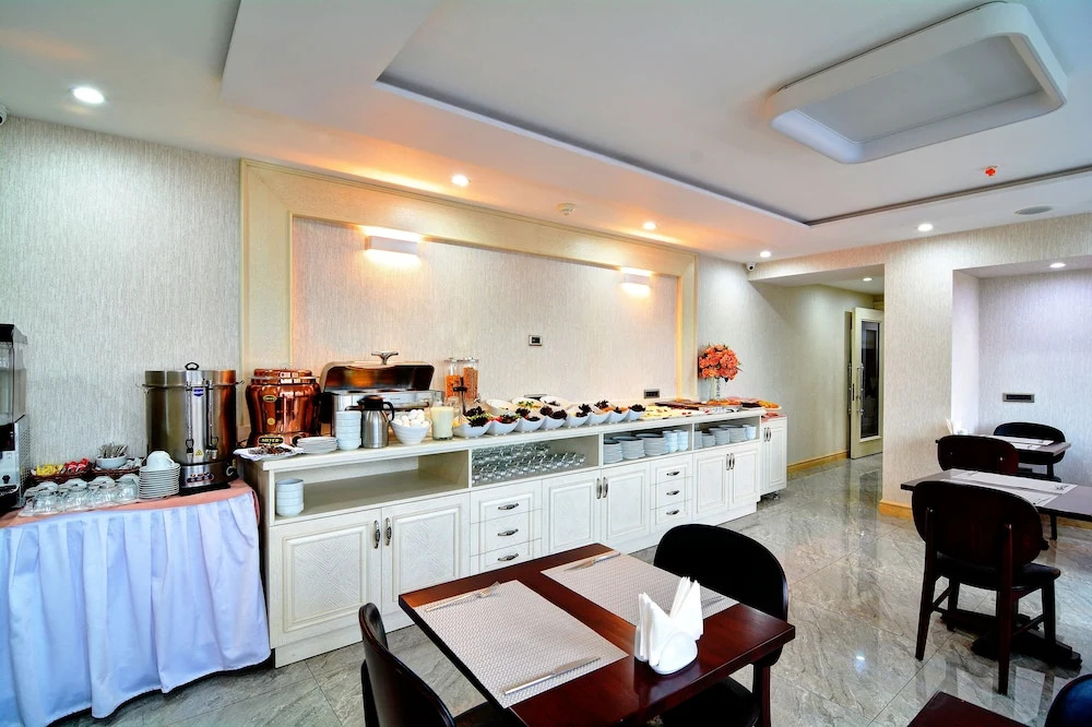 Photo - Novelty Hotel