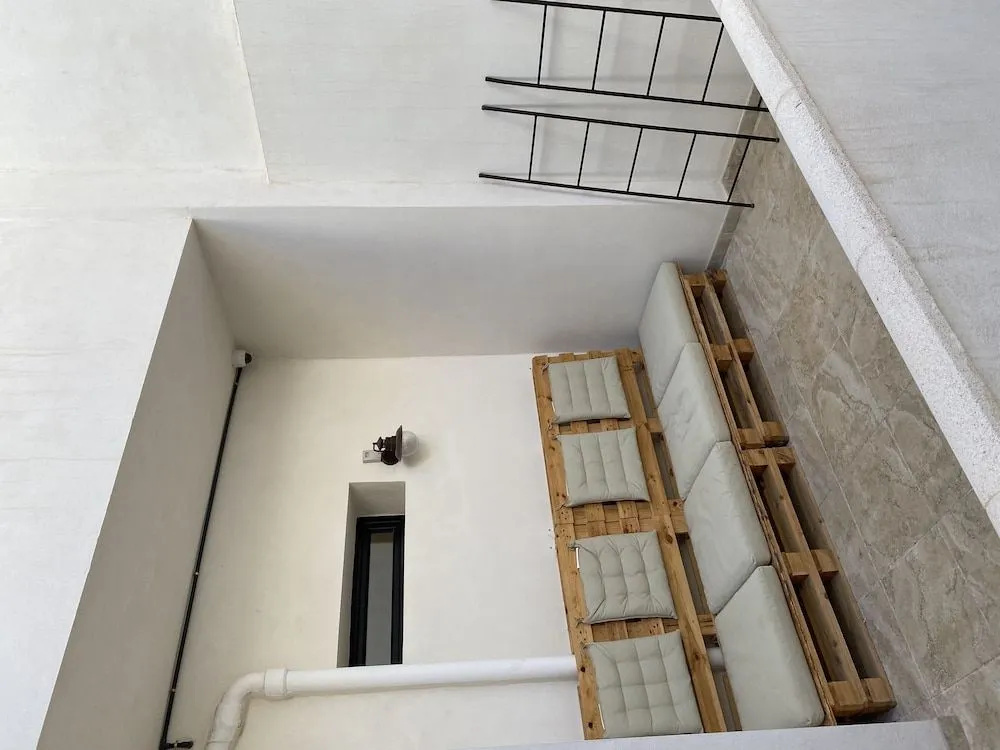 Photo - Hostel Numero Trece - Albergue Juvenil - FREE towels, coffee & tea, remote check-in