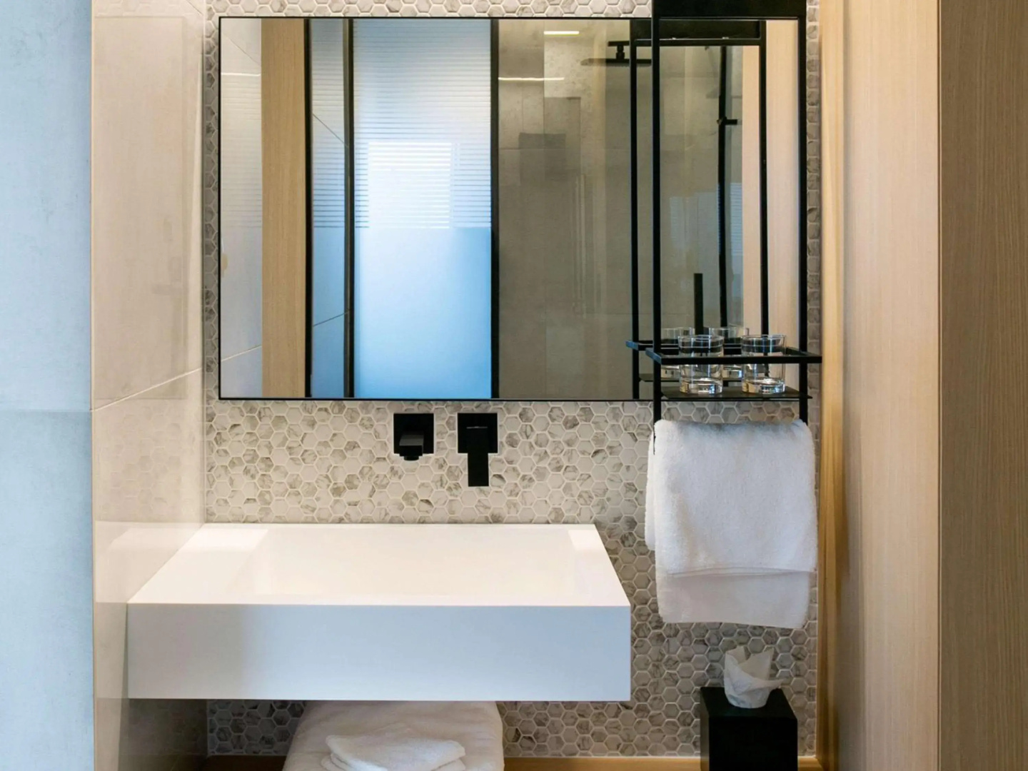 Photo - Mercure Larnaca Beach Resort
