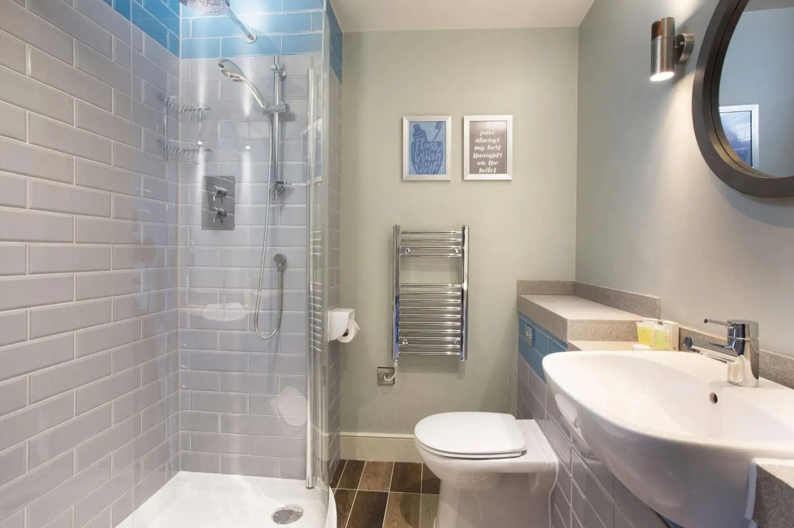 Photo - The Ostrich Inn Colnbrook London Heathrow