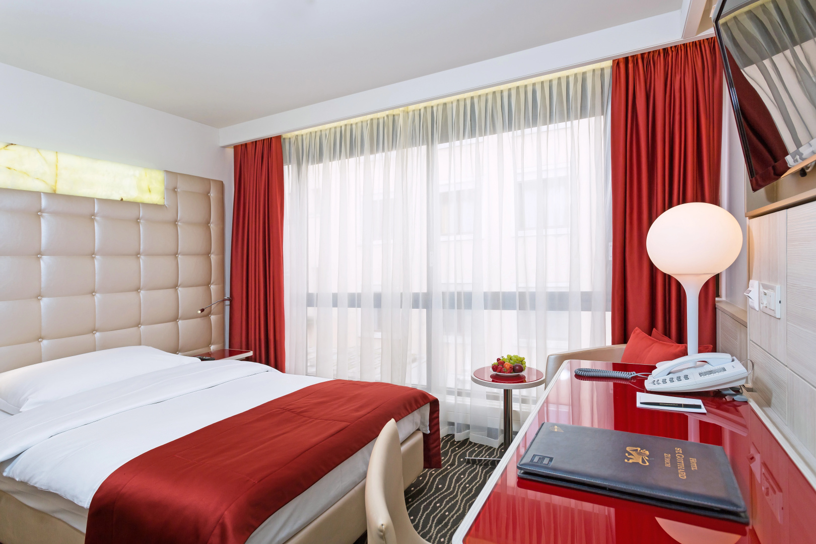 Foto - St Gotthard Hotel