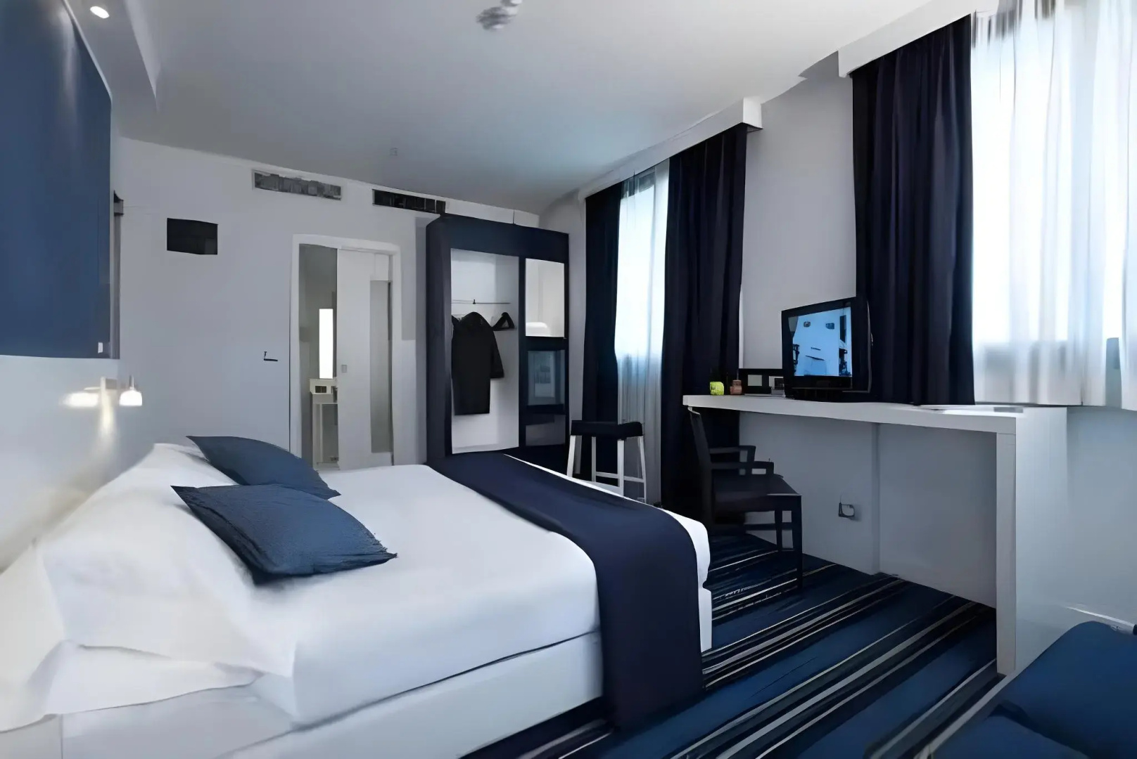 Photo - Neo Hotel