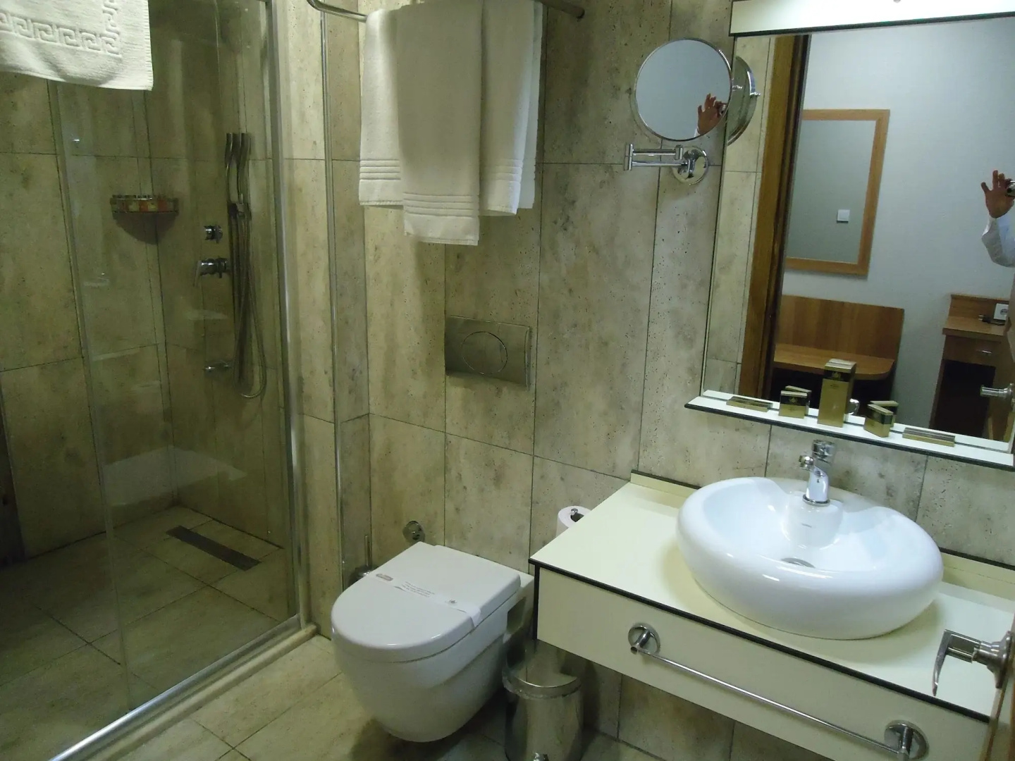 Photo - Golden Lounge Hotel