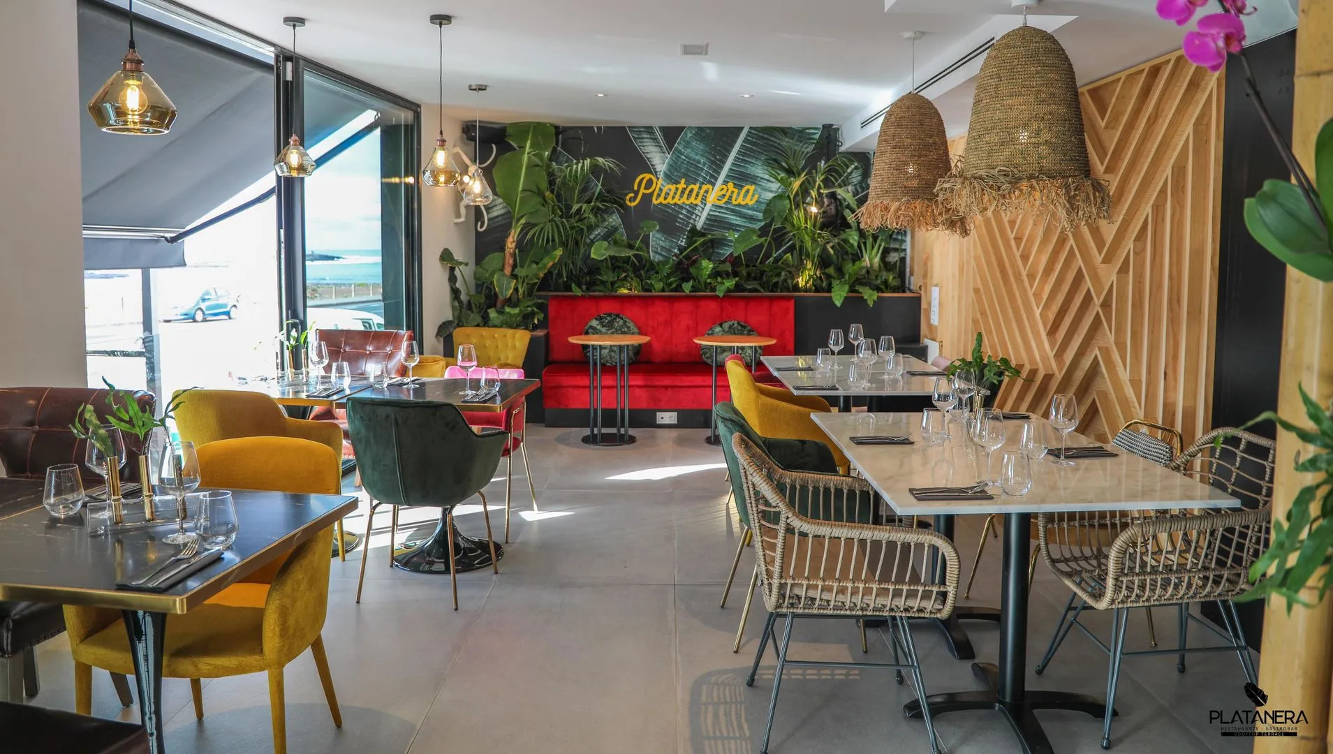 Photo - Bristol Sunset Beach - Holiday Apartments