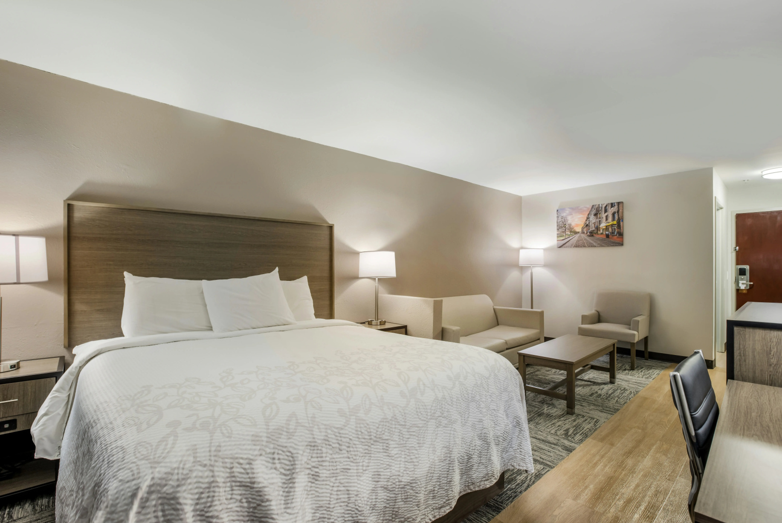 Photo - Red Roof Inn PLUS+ & Suites Savannah - I-95