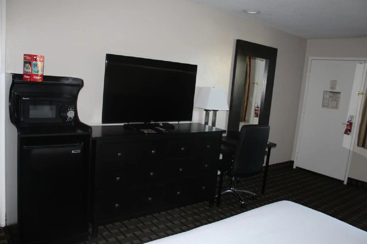 Photo - Stanford Inn & Suites Anaheim
