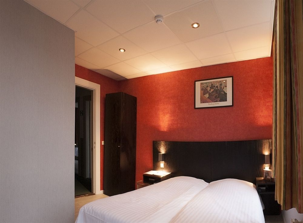 Photo - Alpha Hotel