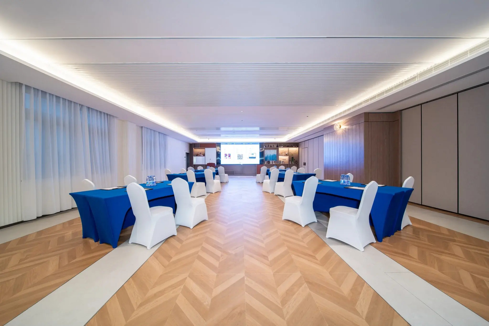 Photo - Holiday Inn Express Shanghai Pujiang Lianhang Road by IHG