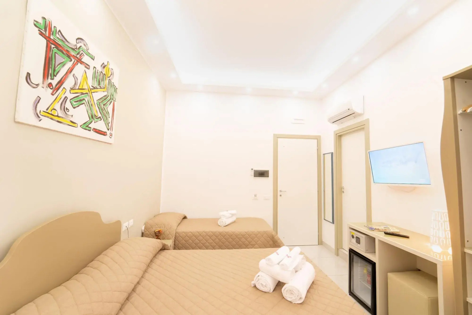 Photo - P.C. Boutique H. Vesuvius, Napoli Centro, by ClaPa Group