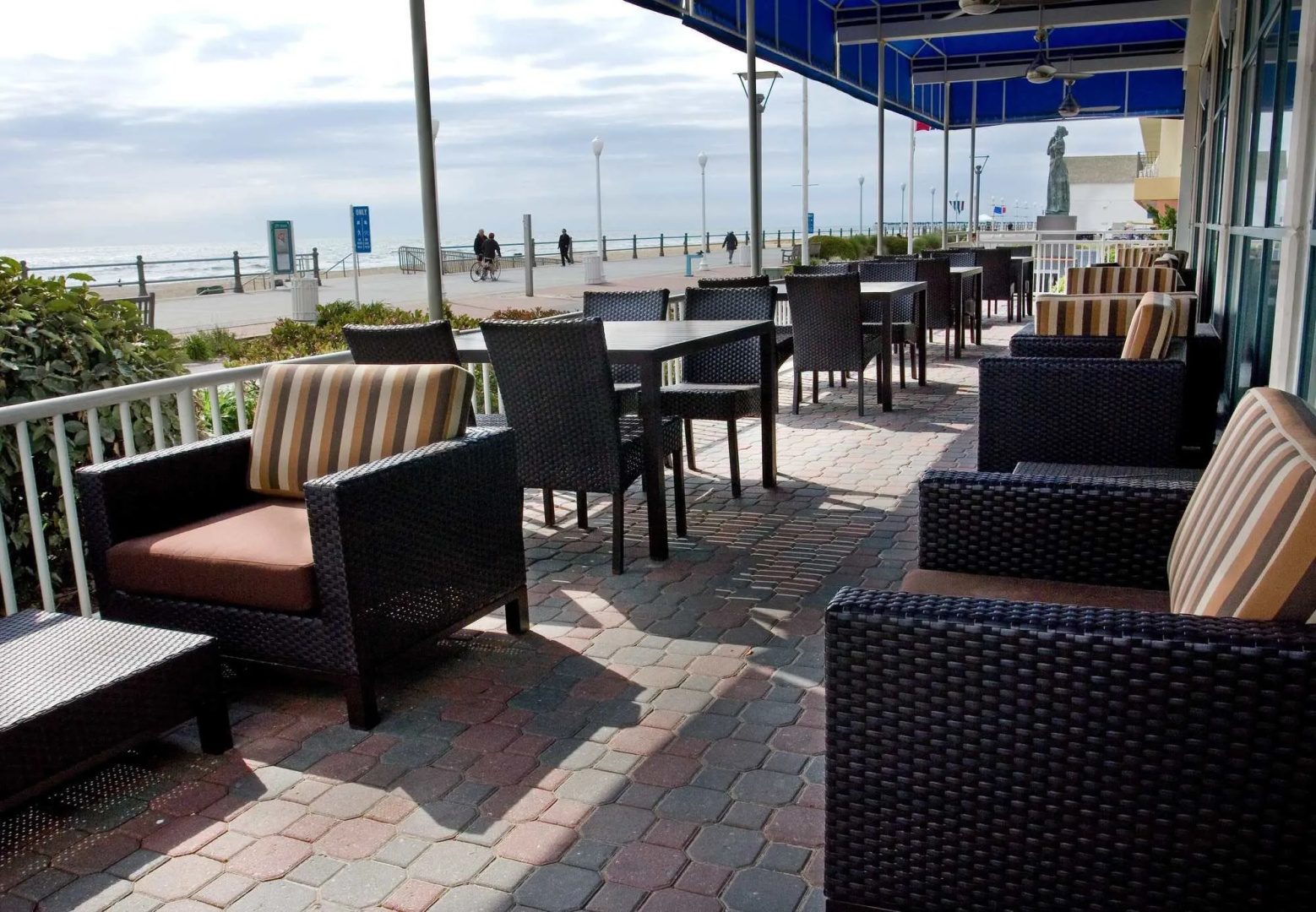 Photo - Courtyard Virginia Beach Oceanfront/South
