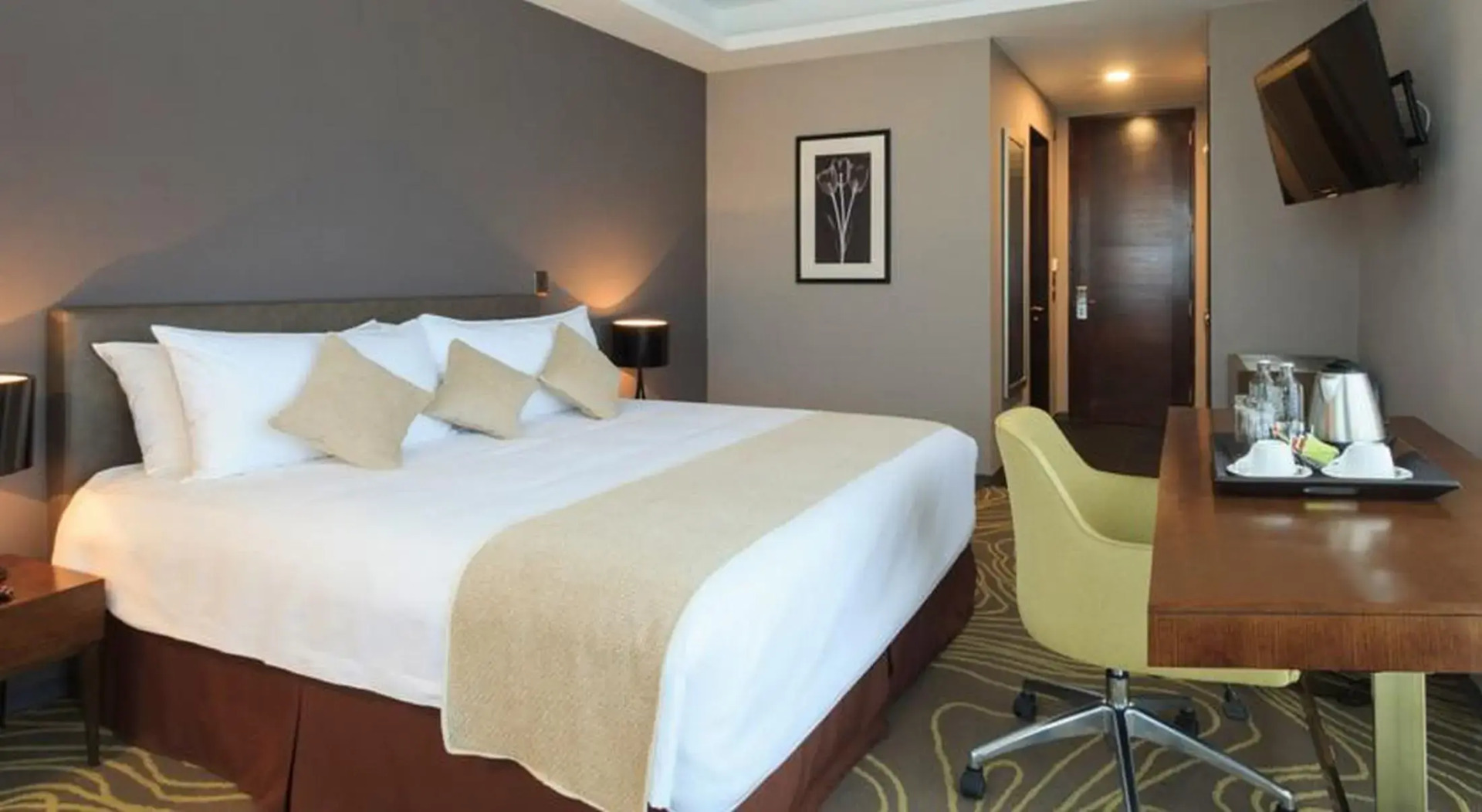 Photo - Courtyard by Marriott Santiago Airport