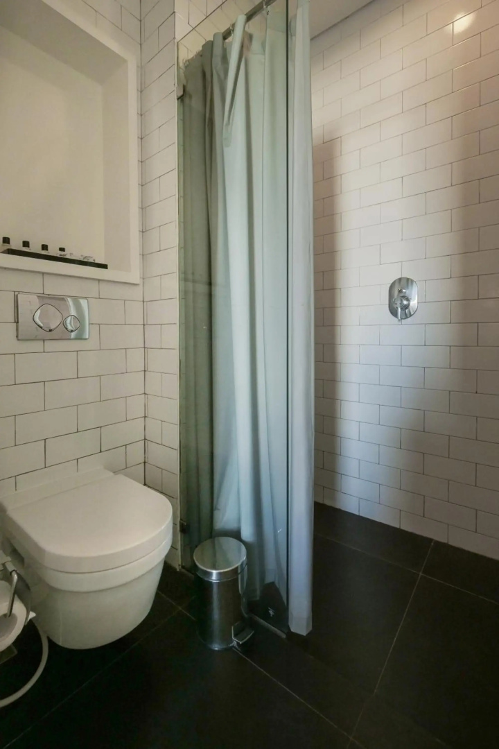 Photo - Morrissey Hotel