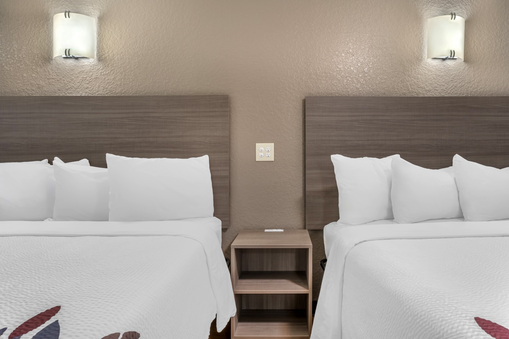 Photo - Red Roof Inn Houston - Brookhollow