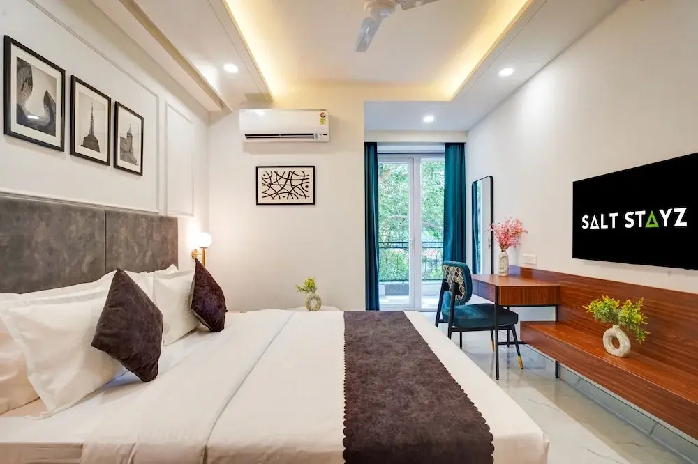 Photo - Saltstayz Premier - Arjun Marg