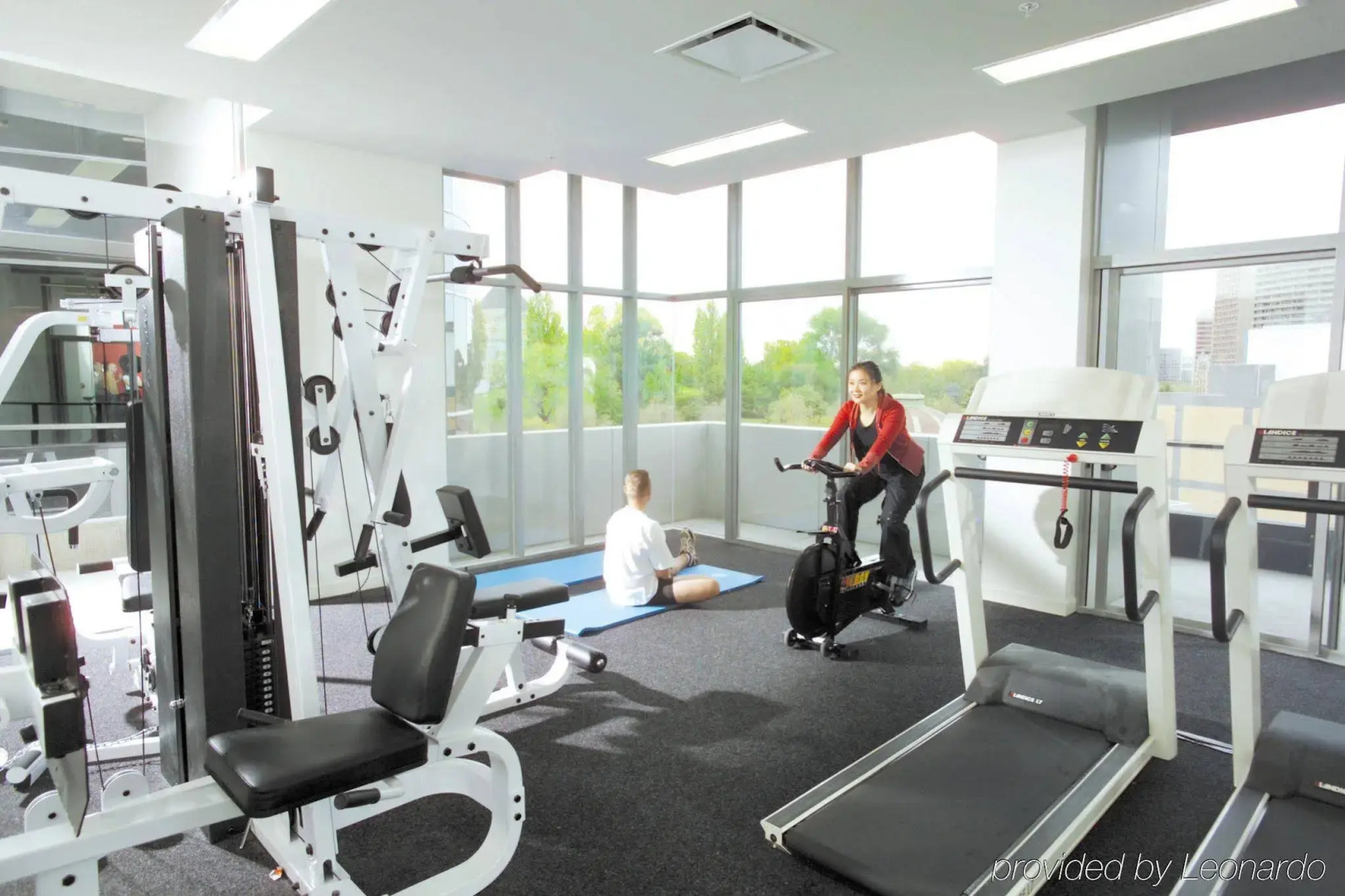 Foto - Quest on Dorcas