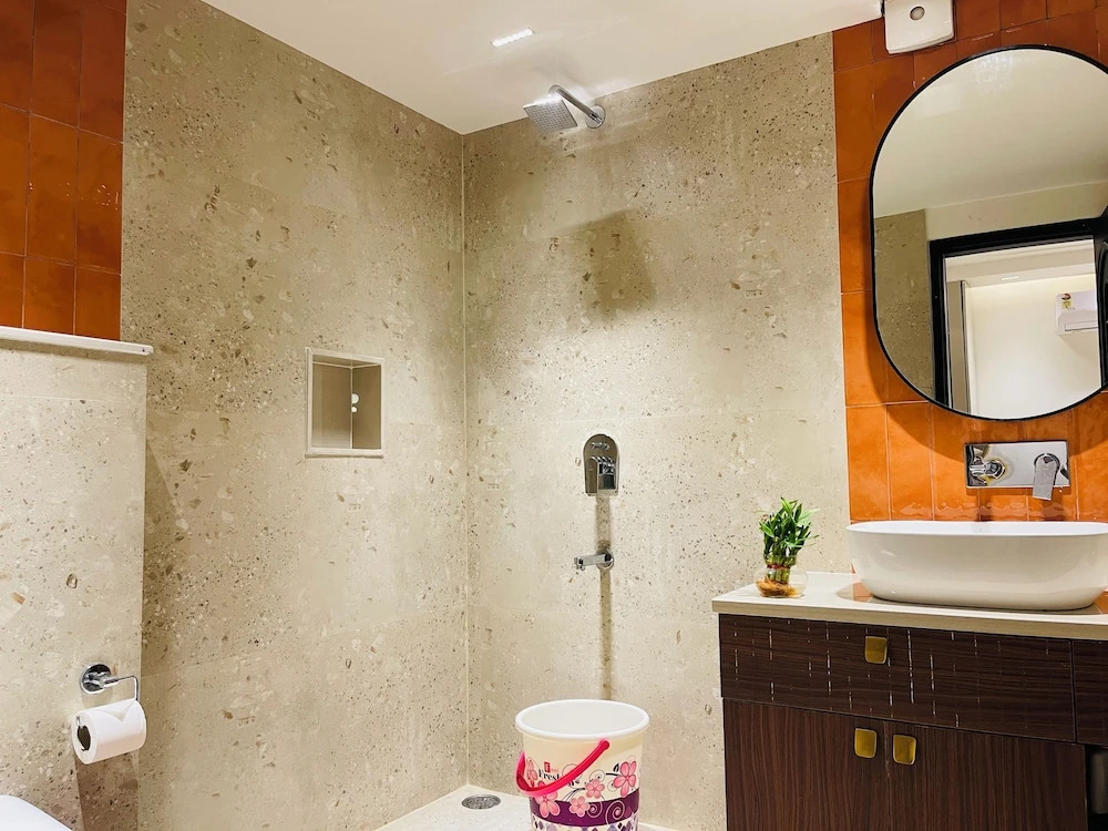 Foto - Bedchambers Stay near Select Citywalk, Saket