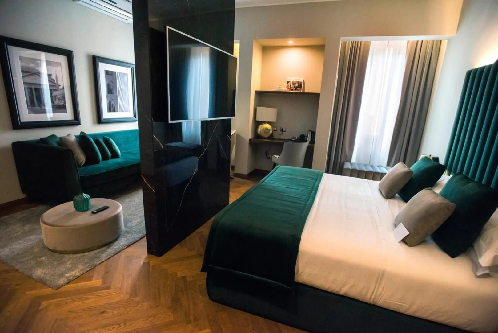 Foto - Al Pantheon Con Thomas Mann