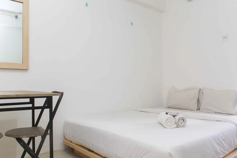 Simple and Cozy Living Studio Room at Bassura City Apartment