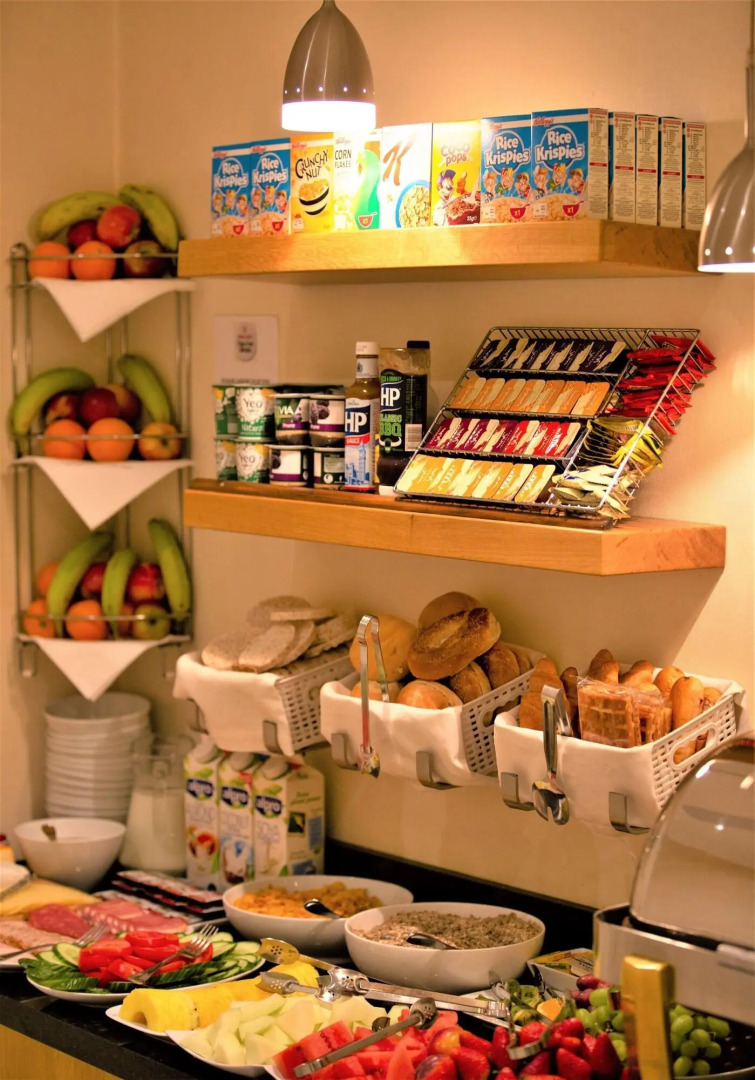 Photo - The Sumner Hotel