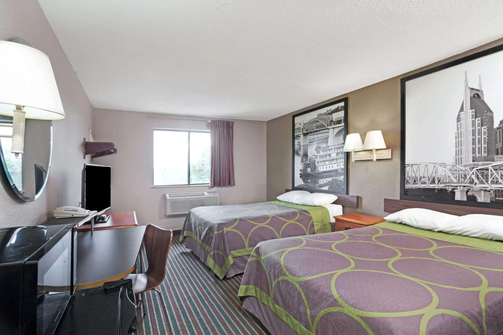 Foto - Super 8 by Wyndham Nashville/ Dntn/ Opryland Area
