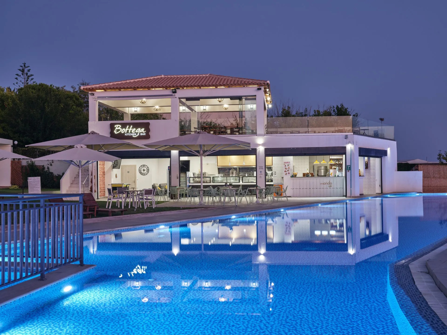 Foto - Cavo Orient Beach Hotel