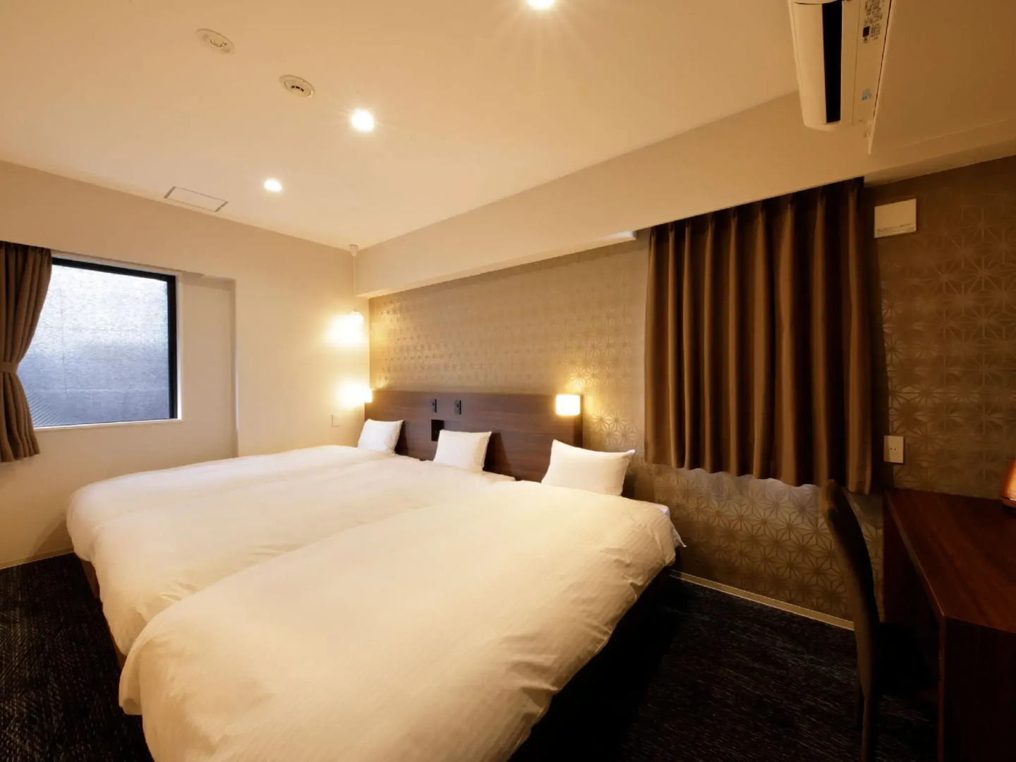 Photo - Smart Place Inn Kyoto Shijo Omiya East