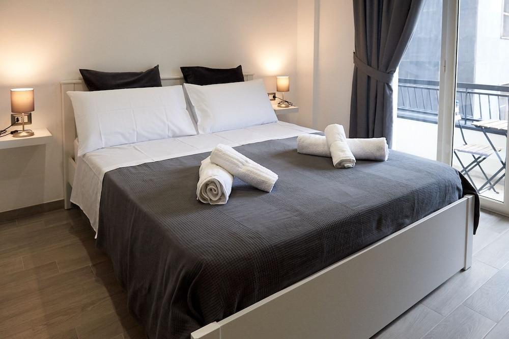 Photo - Napoli Regina