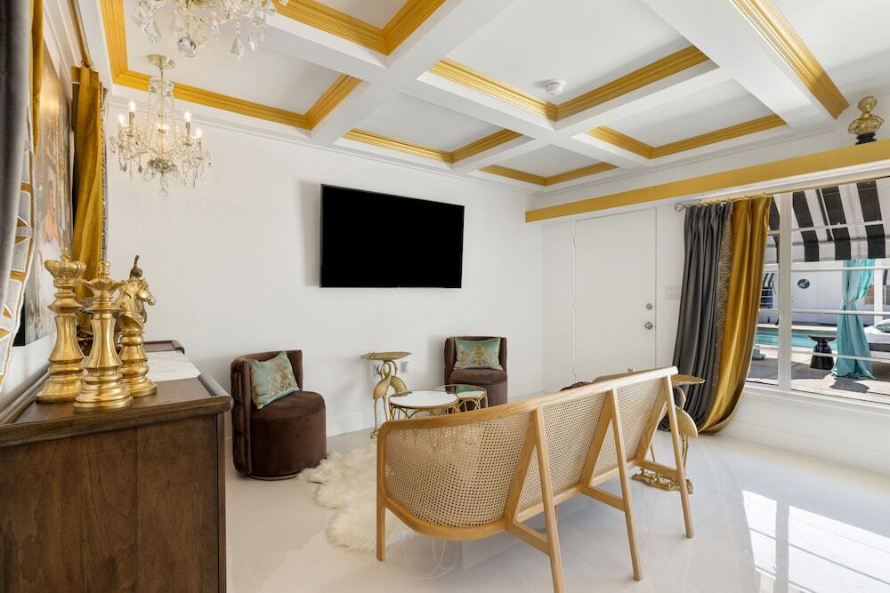 Photo - The Velvet Rope PS