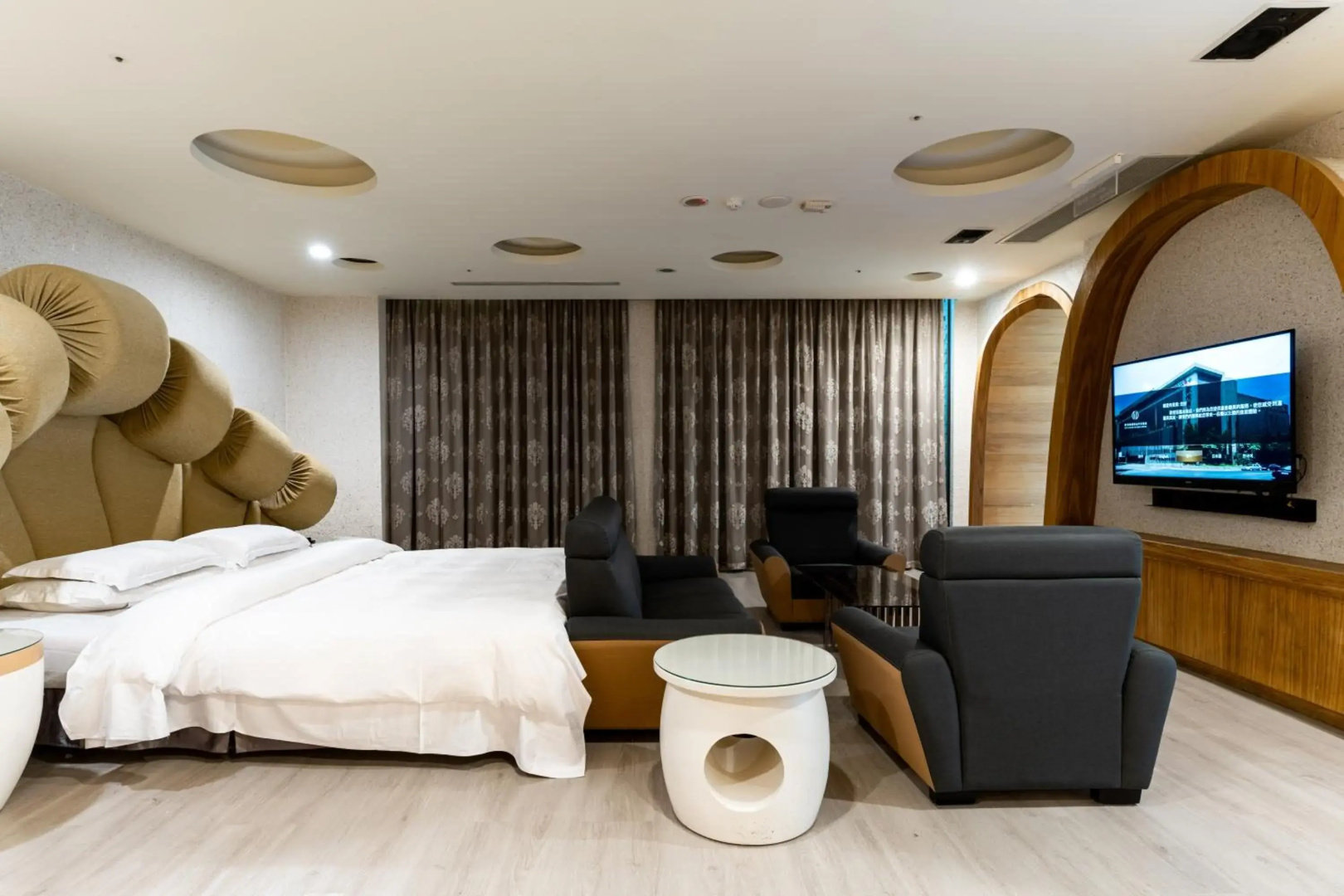 Photo - OHYA Chain Boutique Motel-Linkou