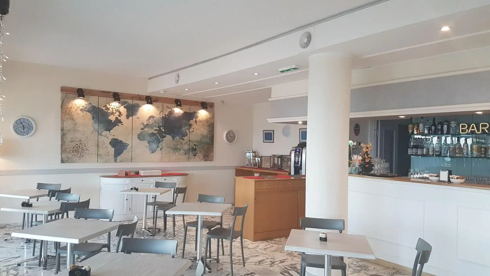 Foto - Hôtel Le Dauphin