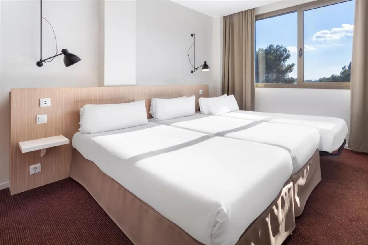 Foto - B&B HOTEL Barcelona Sant Cugat