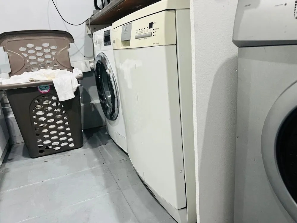 Photo - M&B Backpackers