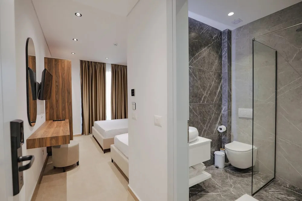 Photo - Sunlight Hotel