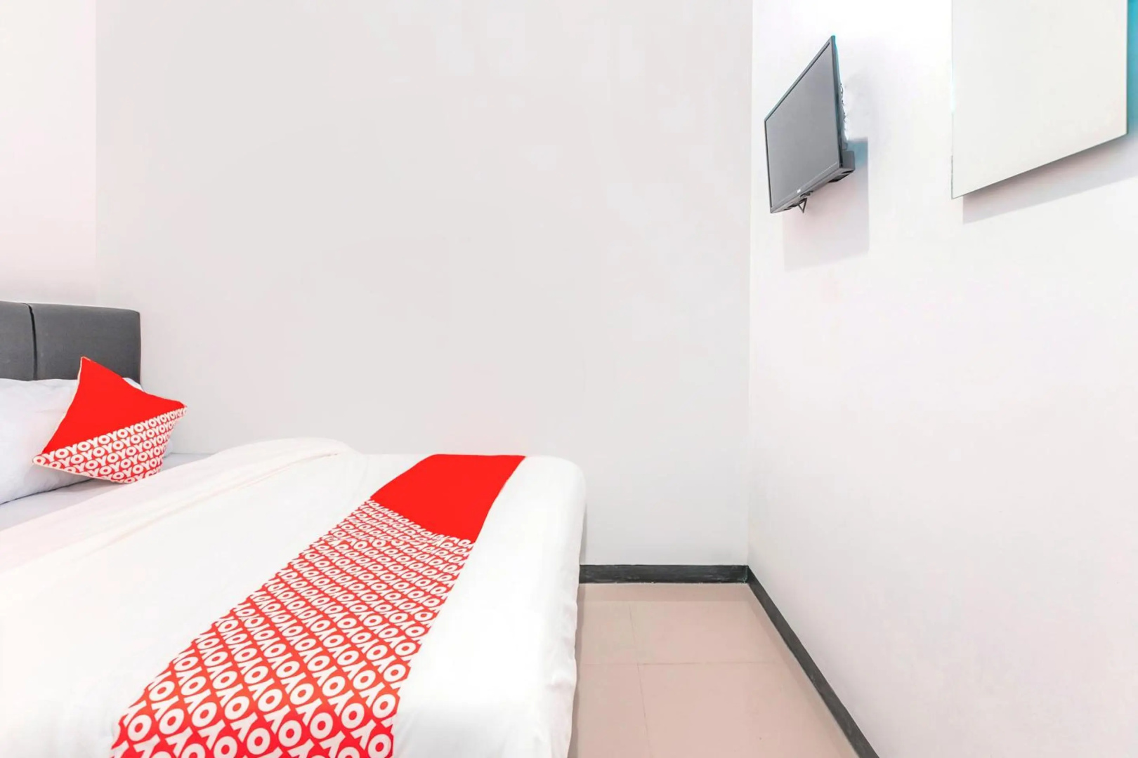 Foto - Hotel O J&b Room Utan Kayu