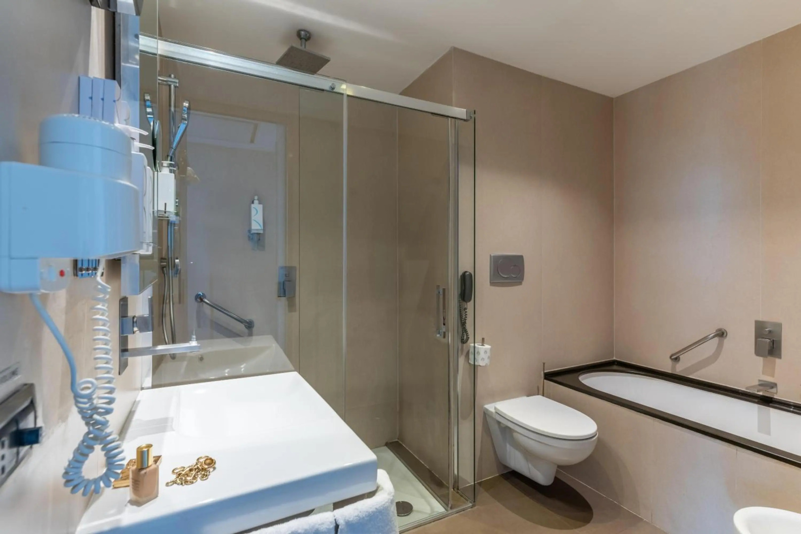 Photo - Mercure Roma Centro Saint John