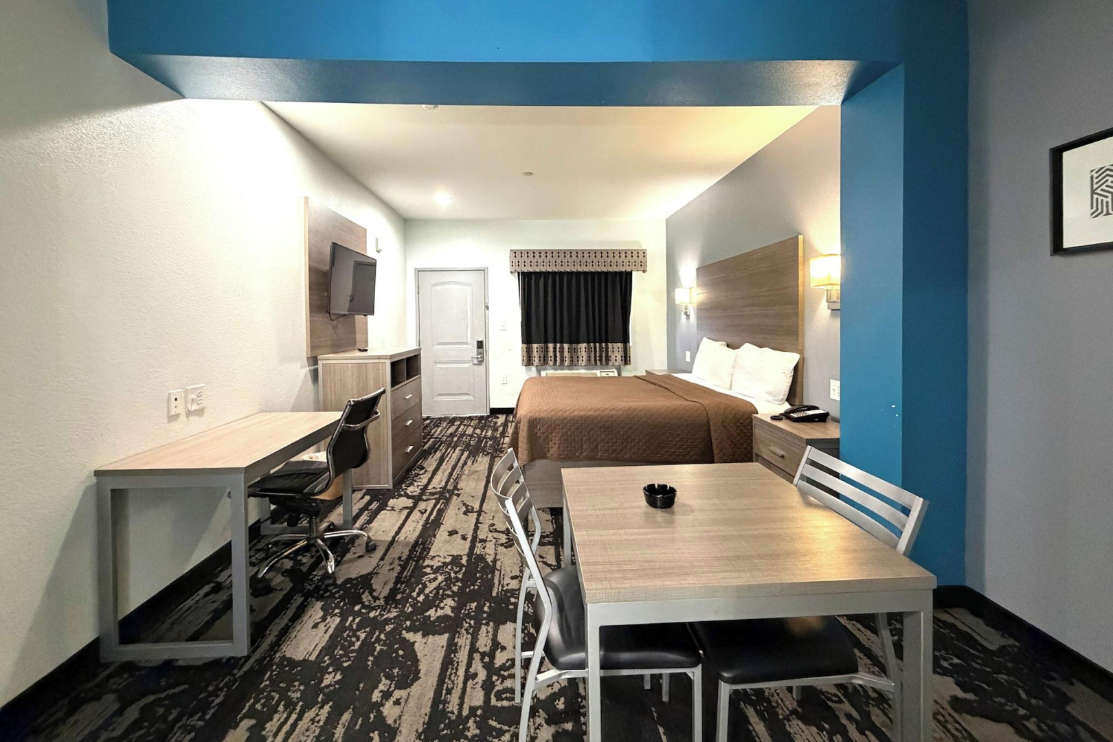 Photo - Hotel Royale IAH Airport North Houston I-45