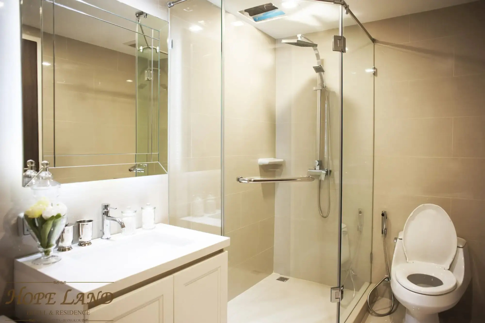 Photo - Hope Land Hotel Sukhumvit 8