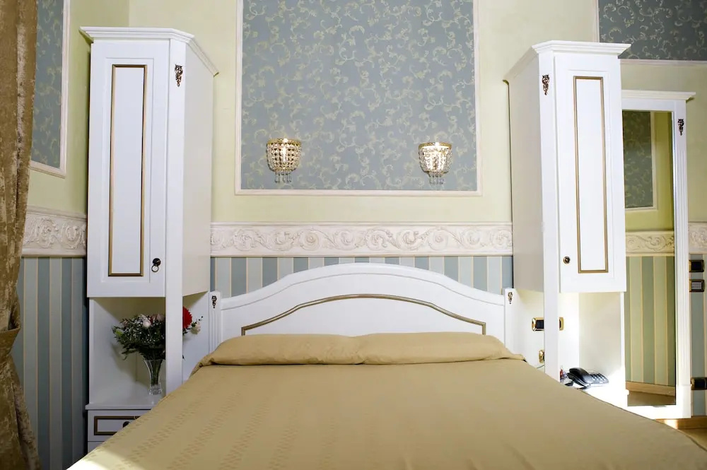 Photo - Upper View Suite