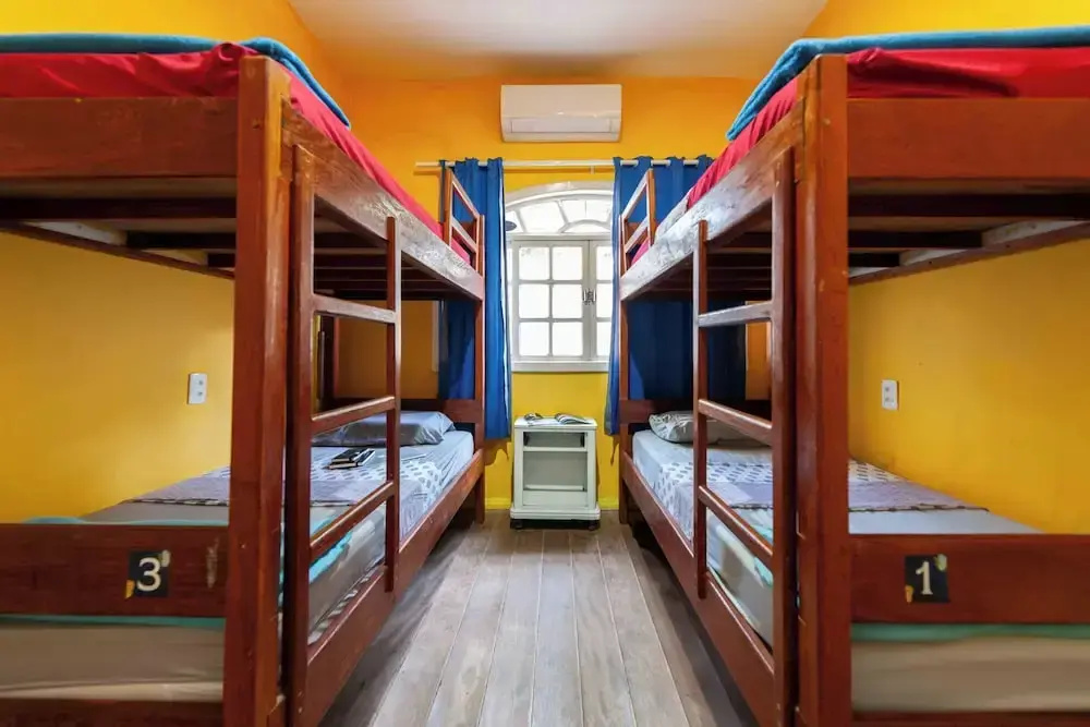 Foto - Onça da Praia Hostel