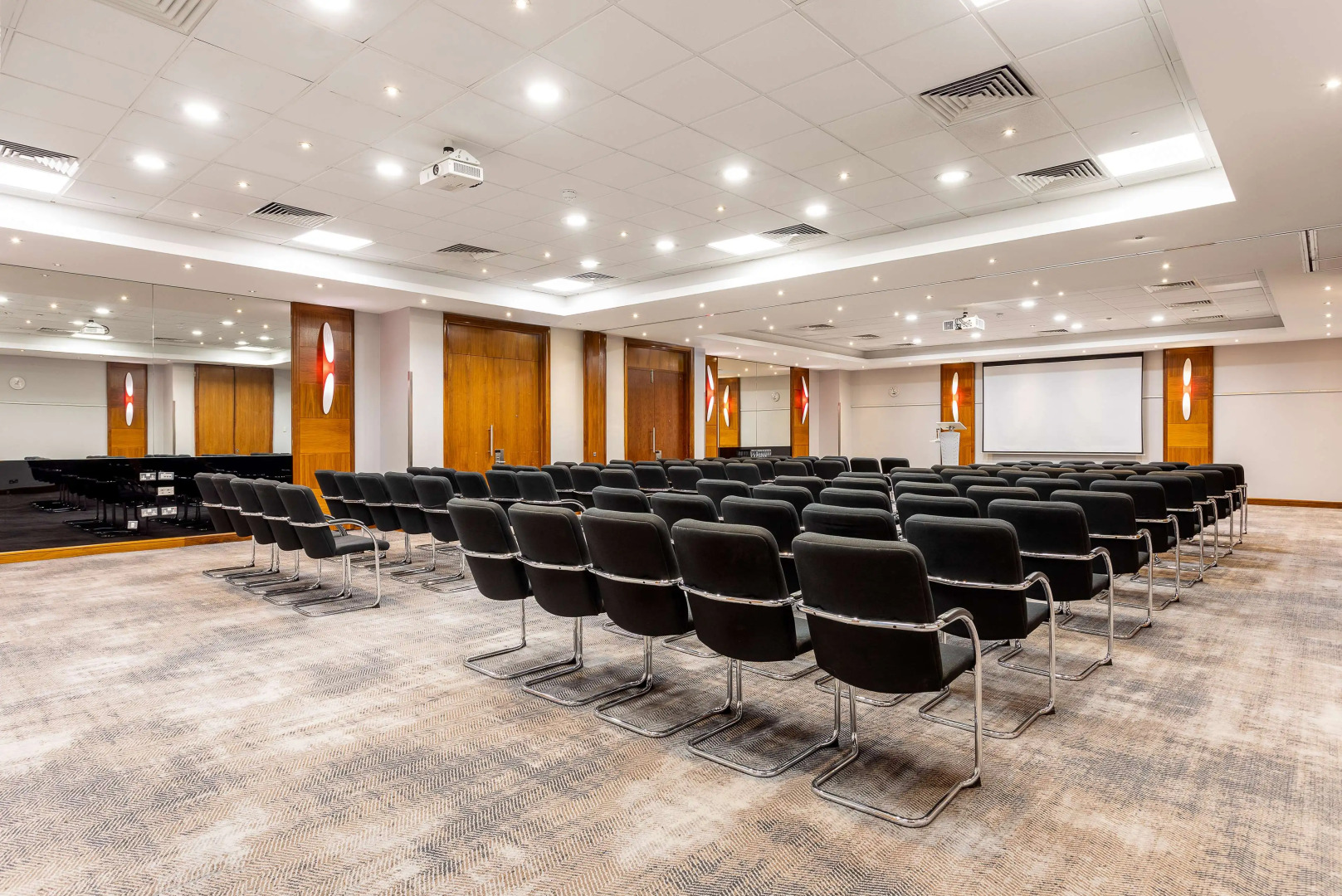 Photo - Radisson Hotel and Conference Centre London Heathrow