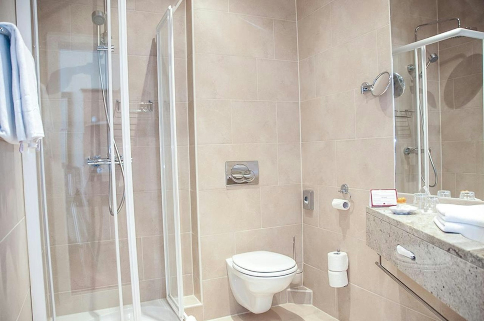 Foto - Opera Suites - Self Check-in