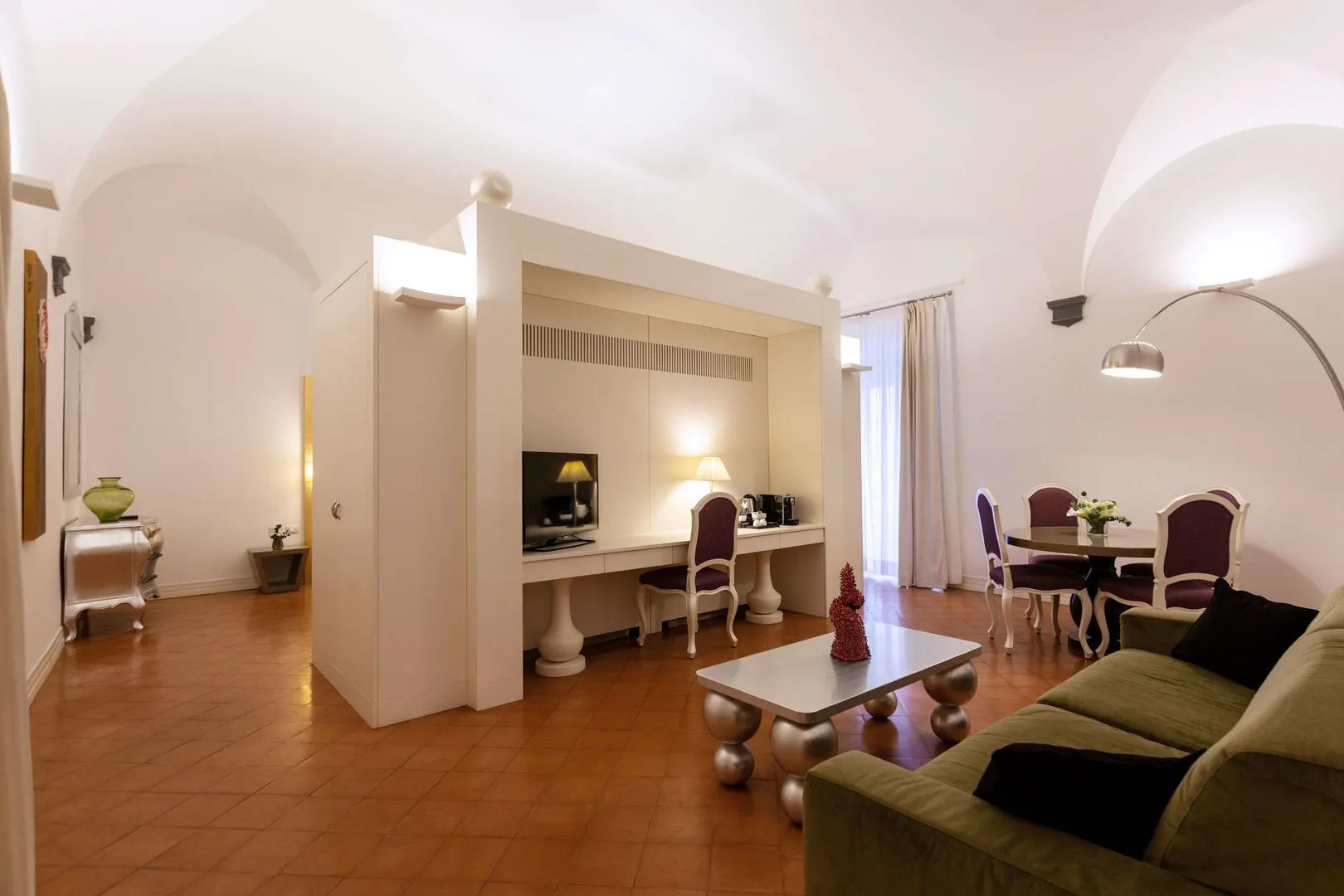 Foto - Palazzo Caracciolo Naples