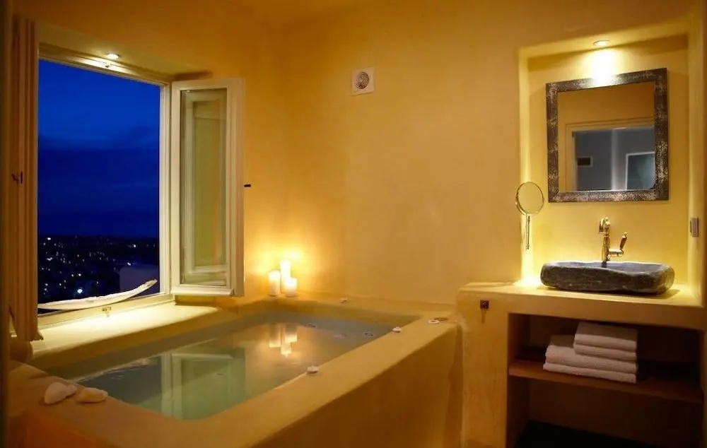 Photo - Voreina Gallery Suites