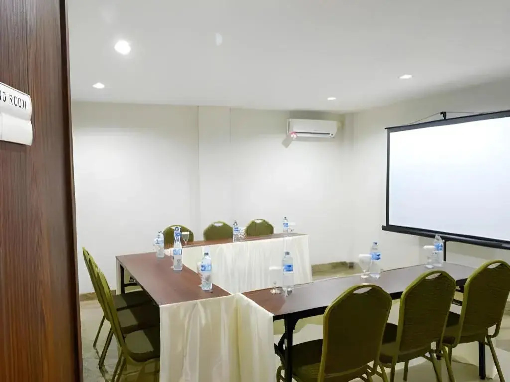 Photo - RedDoorz Plus @ TB Simatupang