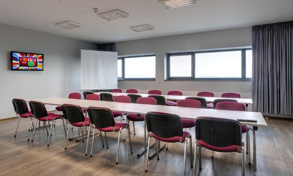 Photo - MEININGER Hotel Berlin Airport