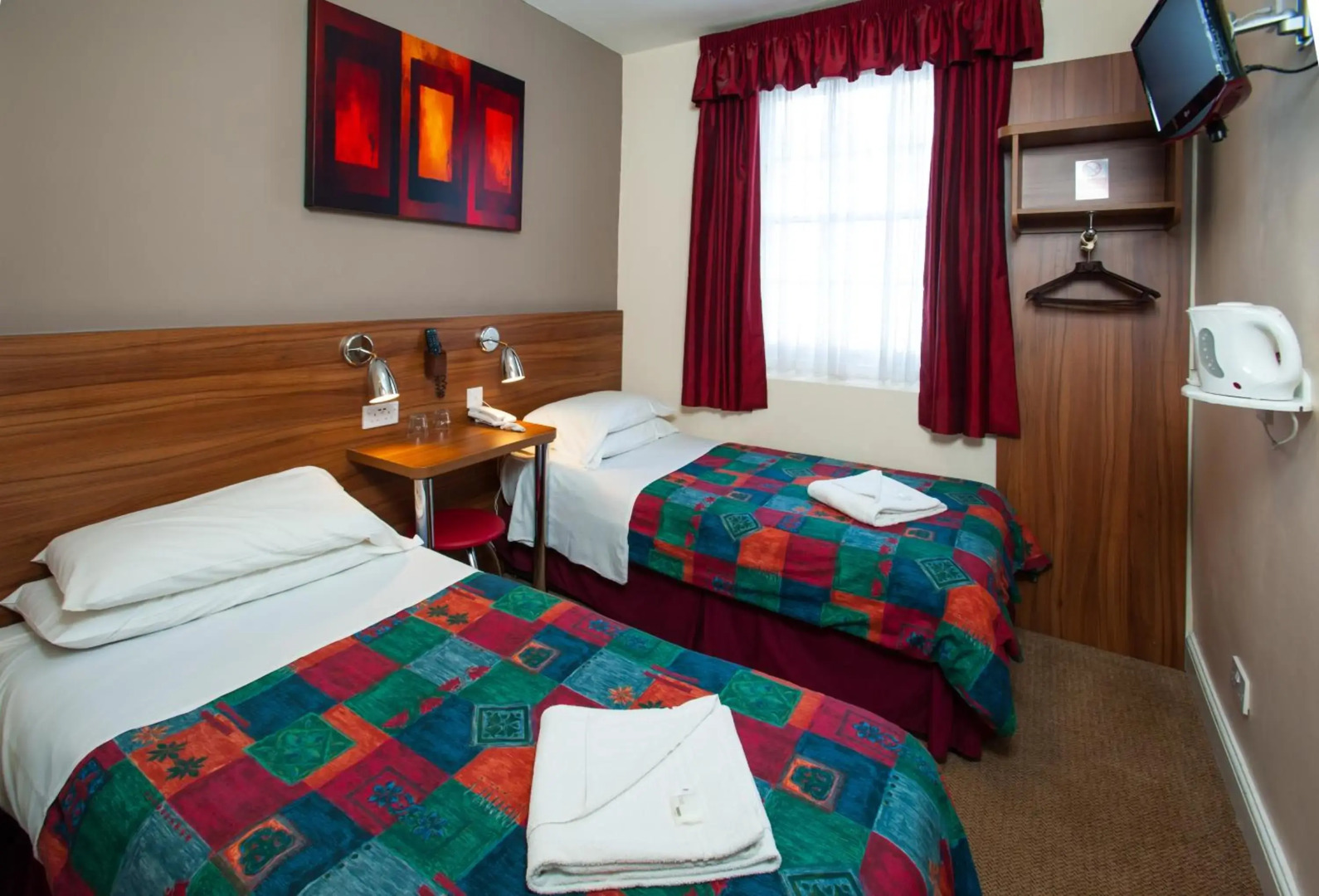 Photo - Dover Hotel - B&B